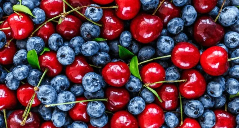 Cerezas y Árandanos